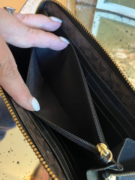 EUC Coach Black Saffiano Leather Zip Wallet with Gold Logo - Picture 8 of 8